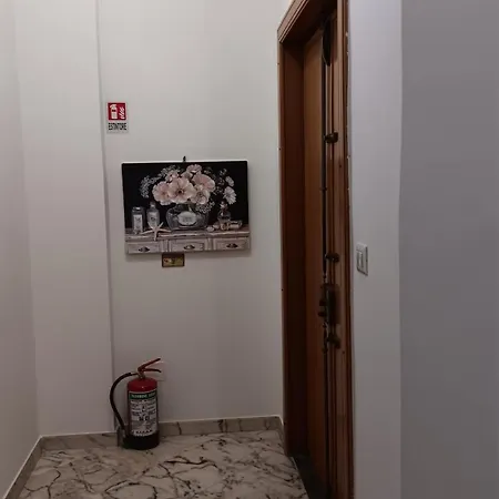 Casa Dell'aloe 홈스테이 안그리